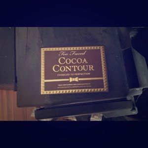 Too faced Cocoa Contour